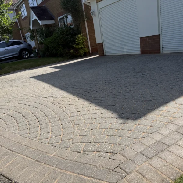 driveway-cleaning-after-6 Driveway after professional cleaning