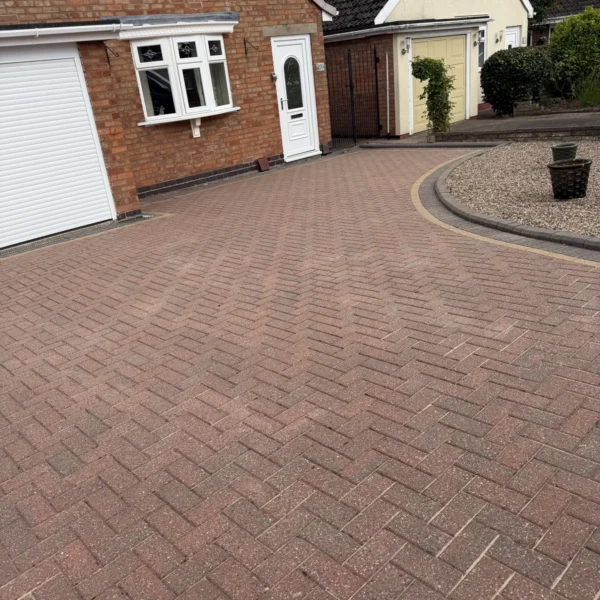 driveway-cleaning-after-9 Driveway after professional cleaning