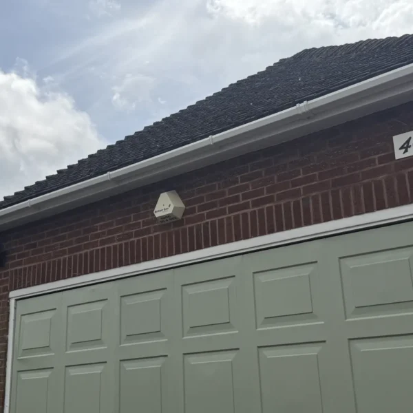 fascia-and-soffit-cleaning-after-4 Fascia & Soffit after professional cleaning