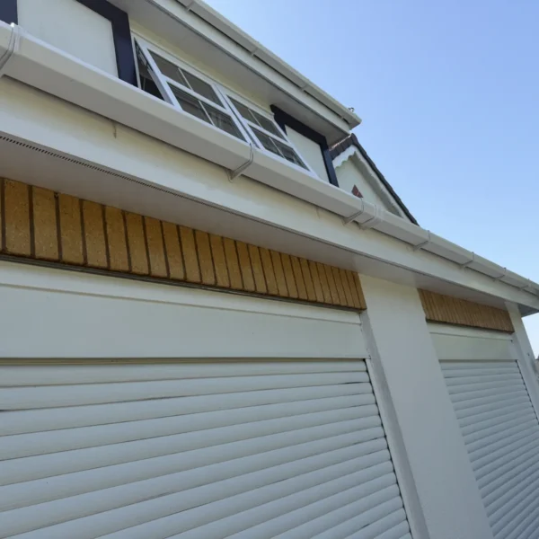 fascia-and-soffit-cleaning-after-5 Fascia & Soffit after professional cleaning